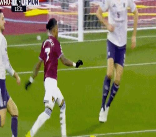 周定洋适合,伊万菱形中,场配置吗,宝威体育官网,APP下载,注册领彩金,官方网站,网站入口